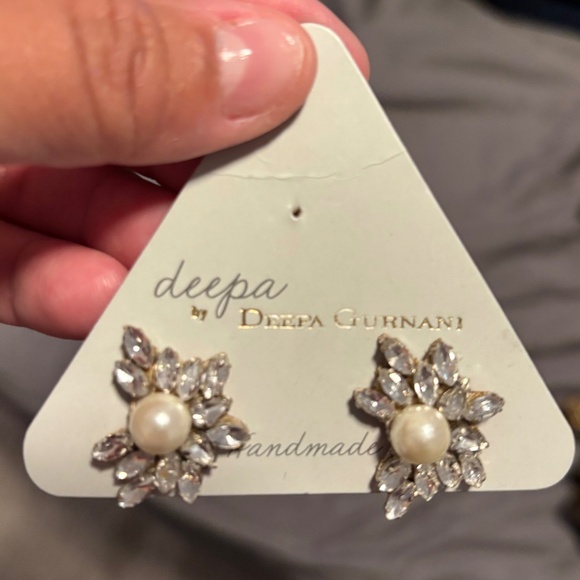 Stone and pearl earrings - Picture 1 of 2